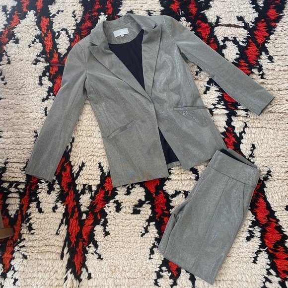 Authentic metallic 2-piece suit - Picture 4 of 7